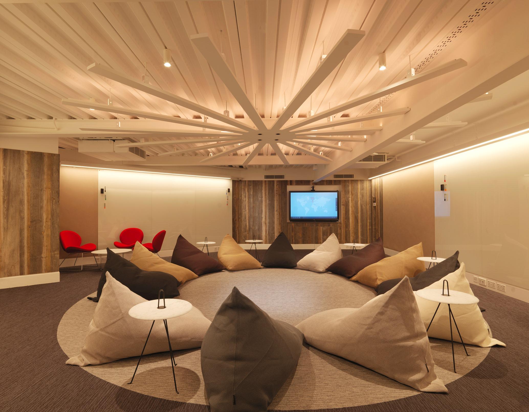 Radisson Blu Hotel, London Heathrow Хитроу Экстерьер фото