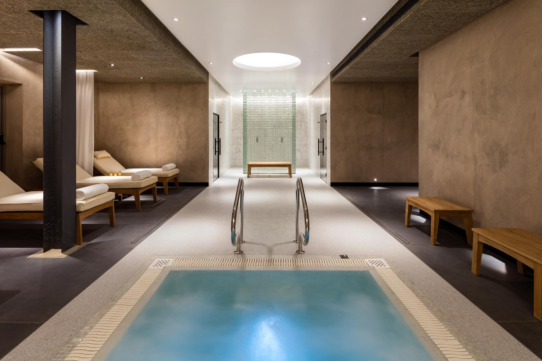 Radisson Blu Hotel, London Heathrow Хитроу Экстерьер фото